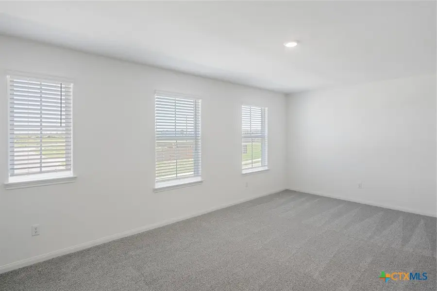 109 Desert Hare Drive, Jarrell, TX 76537 - #2