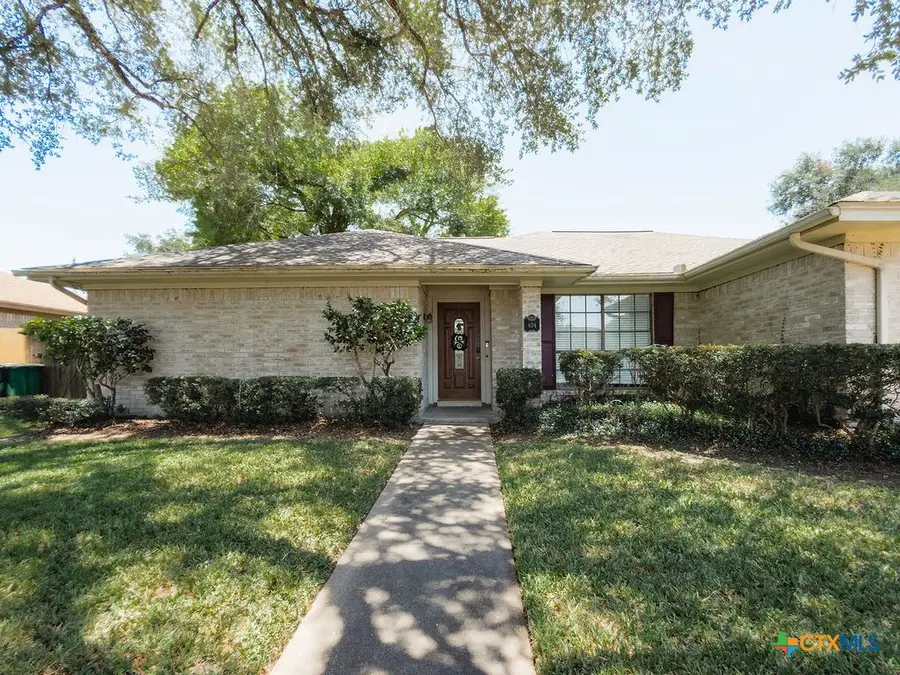 404 Alamogordo Drive, Victoria, TX 77904 - #2