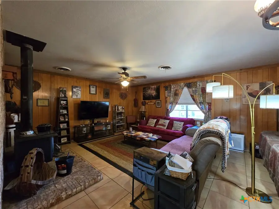 14947 E Highway 36 Highway, Jonesboro, TX 76538 - #3