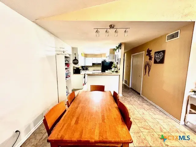 206 Bohman Street, Cuero, TX 77954 - #3