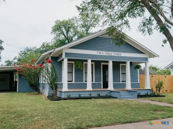 203 E French Street, Cuero, TX 77954