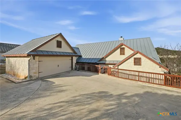 204 Tapatio Dr. W., Boerne, TX 78006