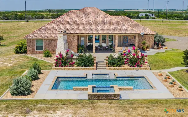 4881 Fm 798, Pawnee, TX 78145