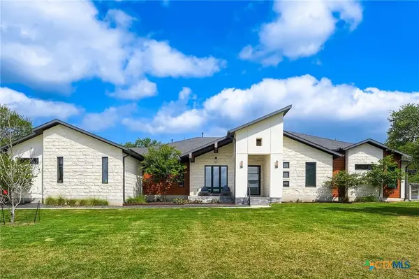 200 Quarter Horse Lane, Driftwood, TX 78619