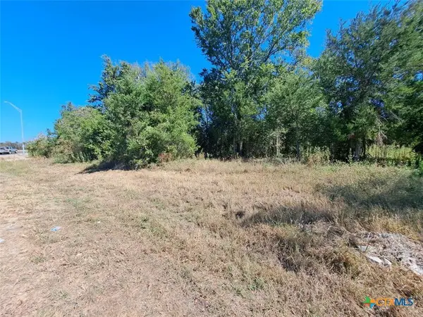 6077 Us-77 Highway, Rockdale, TX 76567