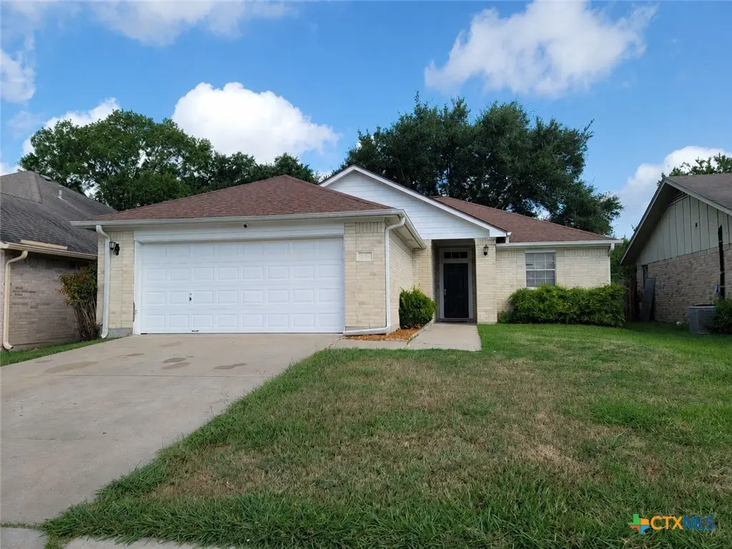 206 Belmoor Lane, Victoria, TX 77904 - #1