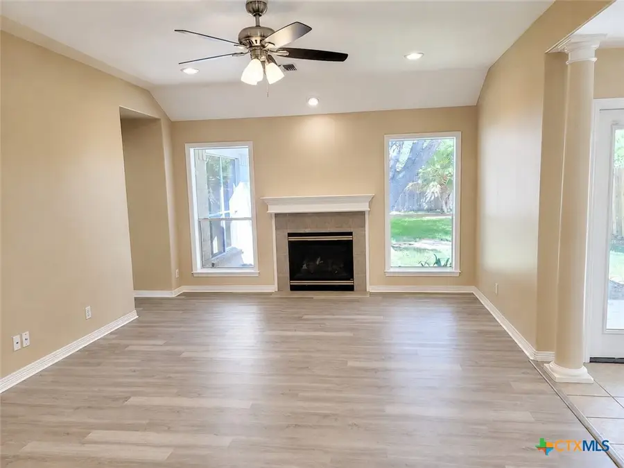 206 Belmoor Lane, Victoria, TX 77904 - #2