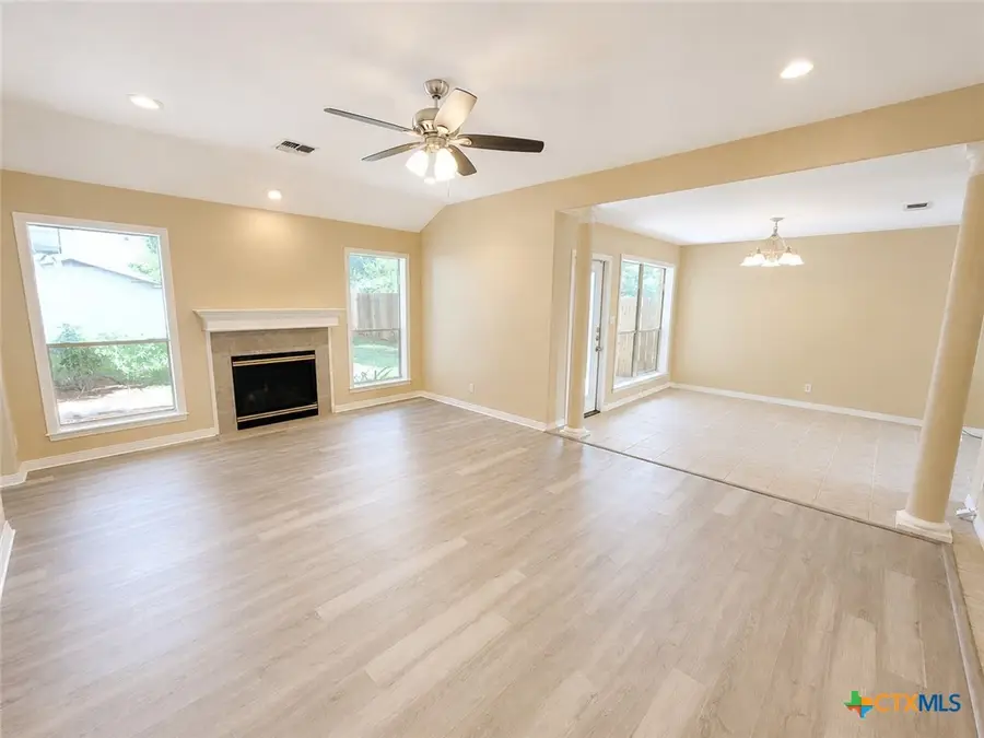 206 Belmoor Lane, Victoria, TX 77904 - #3
