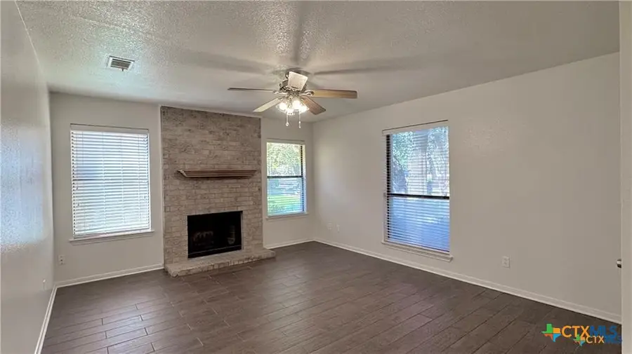 717 Royal Street #717 & 719, Salado, TX 76571 - #3