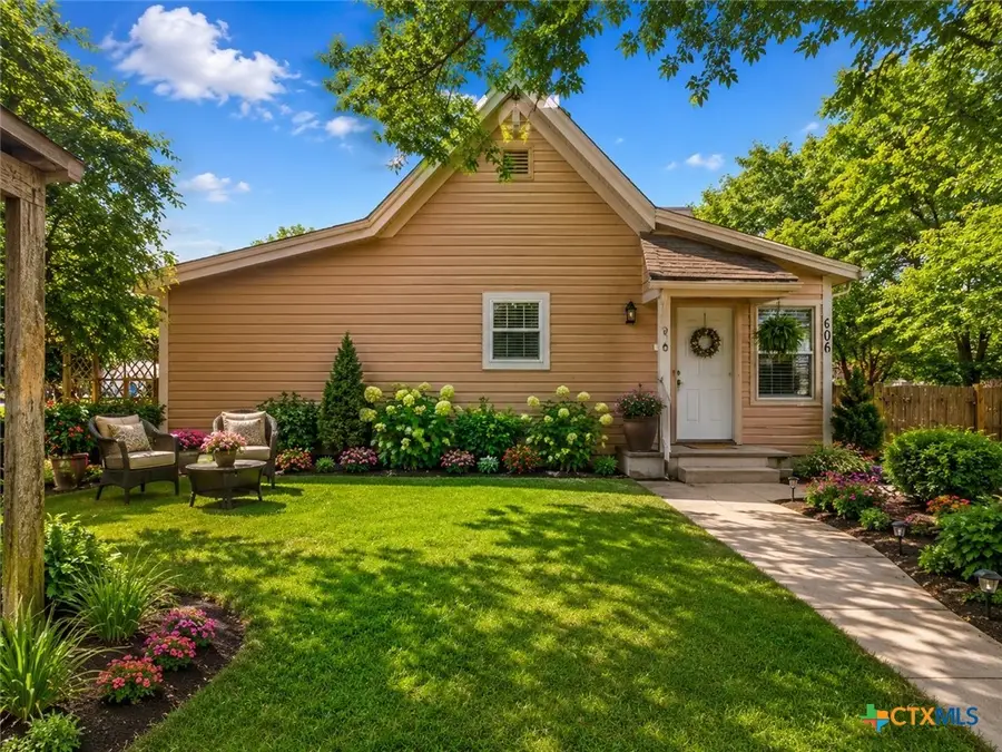 606 Schwab Street, Yoakum, TX 77995 - #2