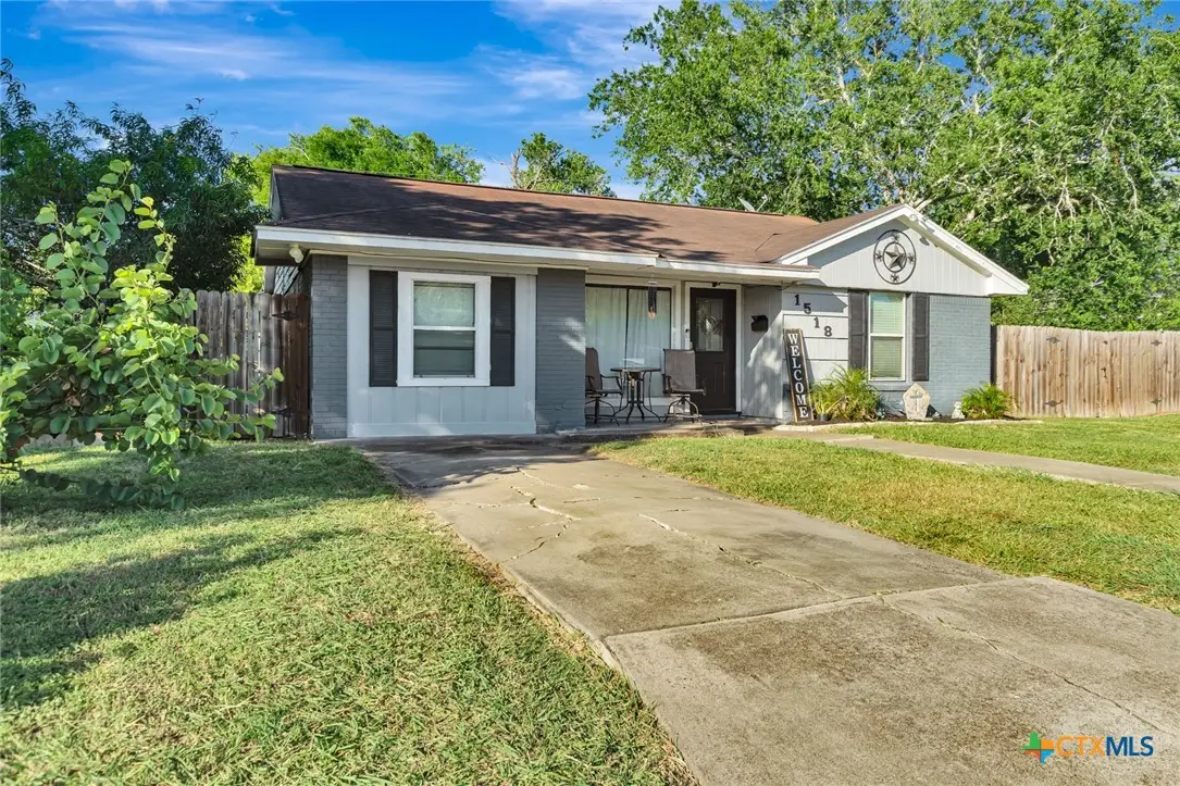 1518 Bonham Dr., Victoria, TX 77901 - #1