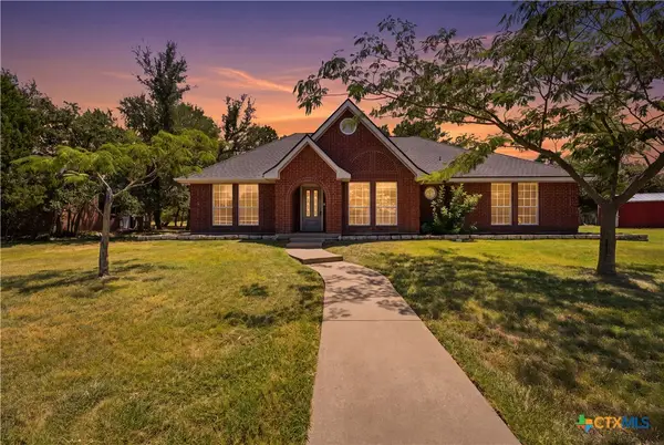 8221 Mountain Drive, Salado, TX 76571