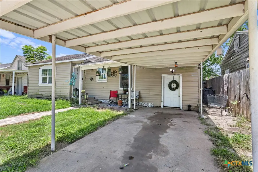 1409 E Mimosa Avenue, Victoria, TX 77901 - #3