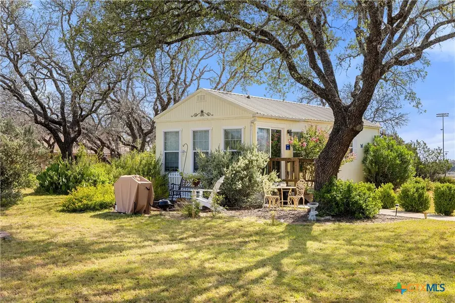 504 N Ave N, Johnson City, TX 78636 - #3
