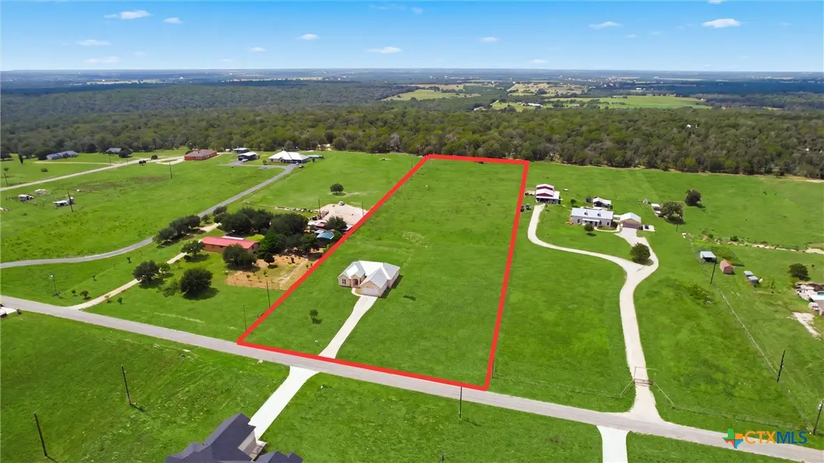 200 Lakeview Circle, La Vernia, TX 78121 - #1
