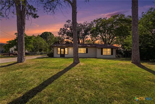 1603 Seydler Street, Gonzales, TX 78629