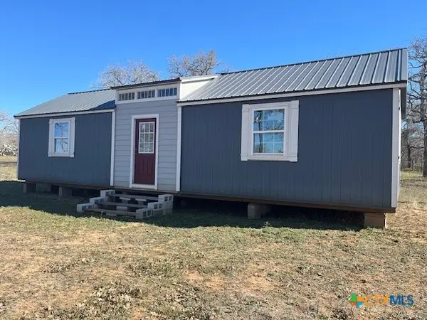 3090 C.r. 442, Stockdale, TX 78160