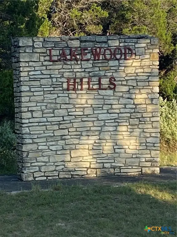 124 Woodridge, Canyon Lake, TX 78133