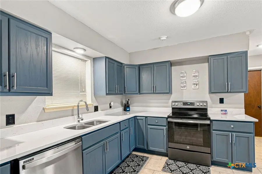 217 Kirkwall Street, Victoria, TX 77904 - #3