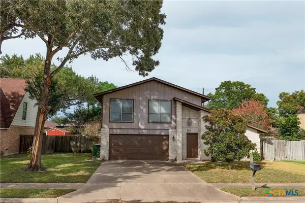 201 Heather Street, Victoria, TX 77904