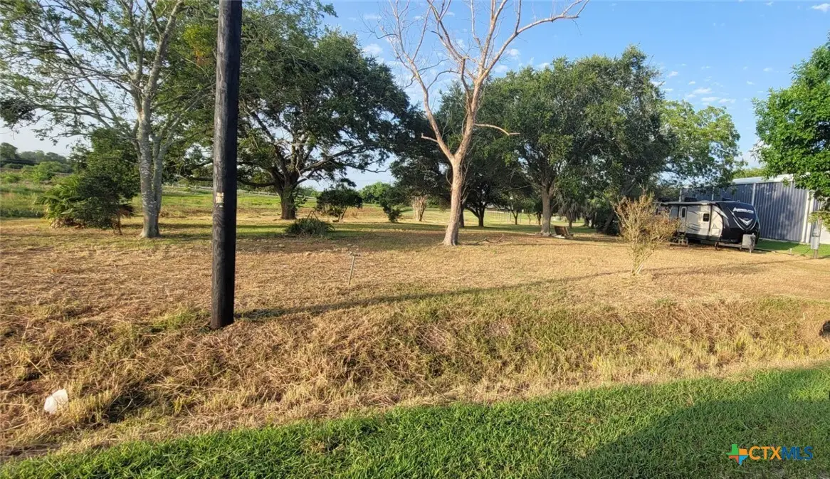 310 E Dallas Avenue #312, Seadrift, TX 77983 - #1