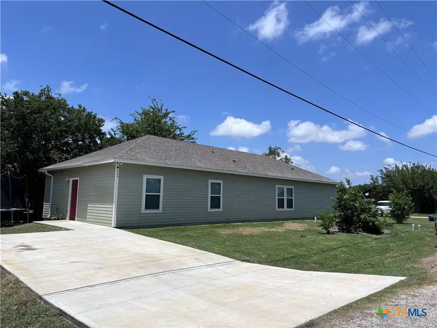 668 Commerce Street, Bloomington, TX 77951 - #2
