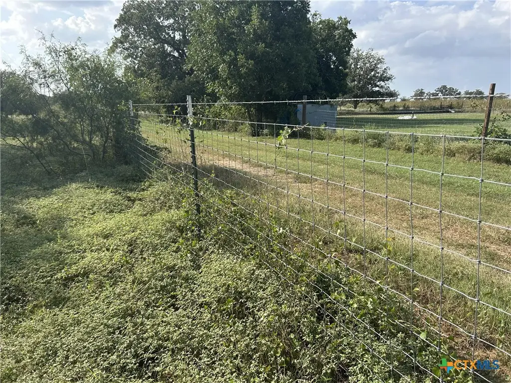 240 Private Road 4601 Road, Waelder, TX 78959 - #1