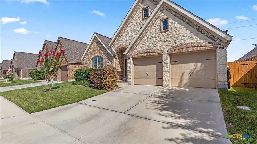 2152 Pioneer Pass, Seguin, TX 78155 - #3