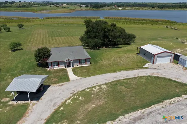 333 Lake Point Road, Comanche, TX 76442