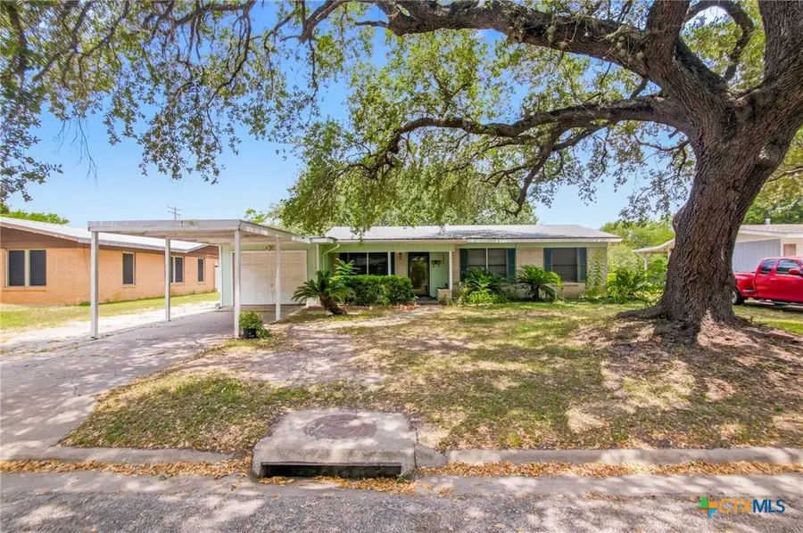 2302 E Rosebud Avenue, Victoria, TX 77901 - #3