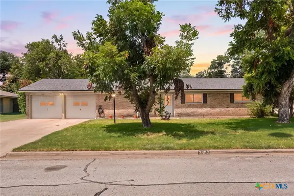 3302 Chisholm Trail, Temple, TX 76504