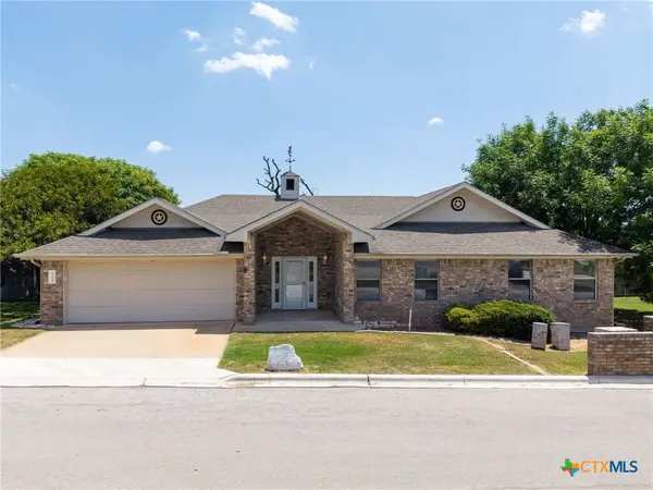 1204 Applewood Drive, Burnet, TX 78611
