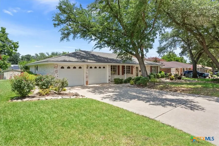 302 E Upshaw Avenue, Temple, TX 76501 - #2