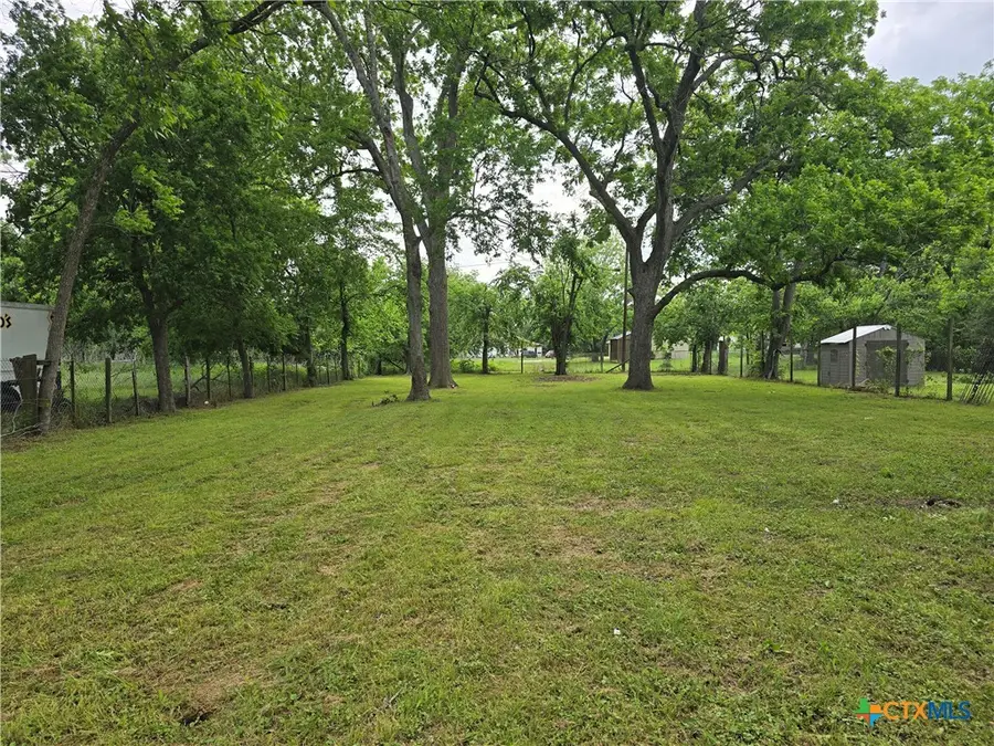 315 Commerce Street, Marlin, TX 76661 - #2