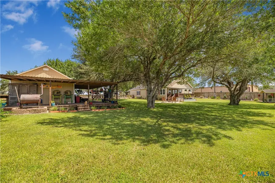 3393 E State Hwy 111, Yoakum, TX 77995 - #2