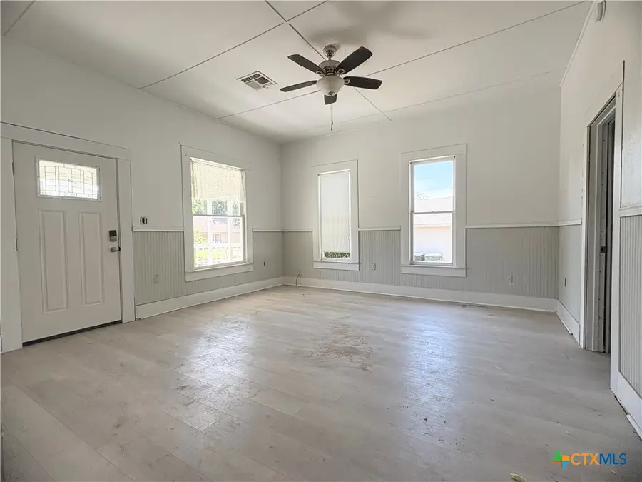 920 S 33rd Street, Temple, TX 76504 - #3