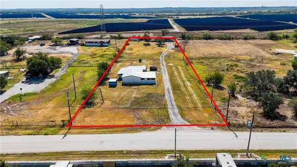 5013 Tucker Hill Lane, Cedar Creek, TX 78612