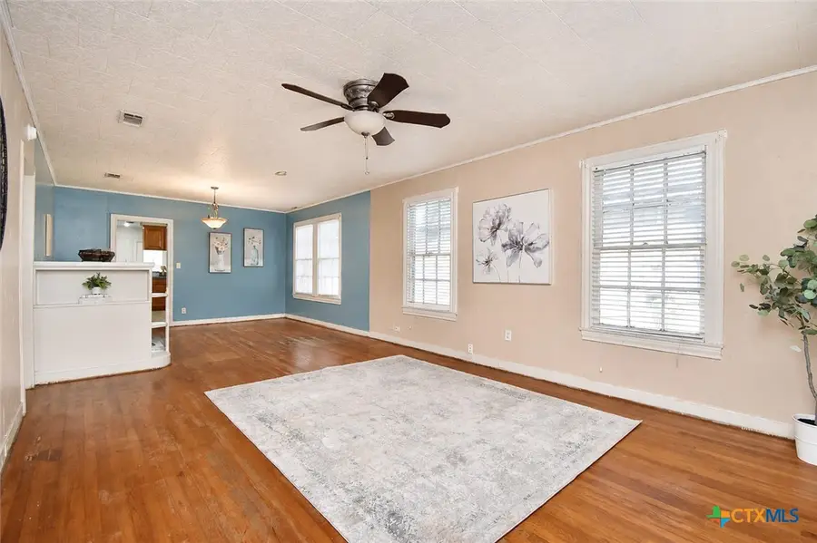 1705 E Power Avenue, Victoria, TX 77901 - #3