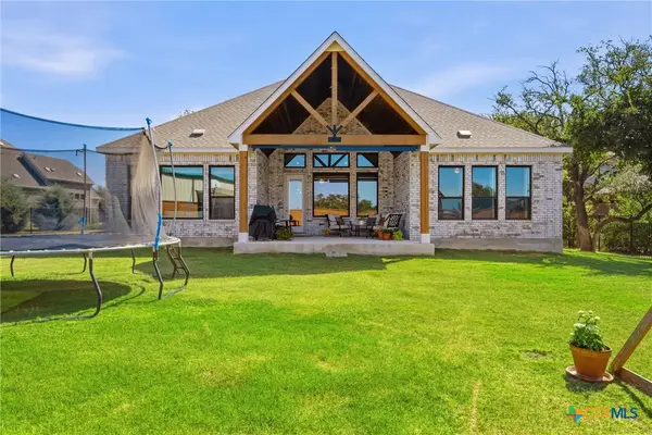 1216 Scenic Oaks Dr, Georgetown, TX 78628