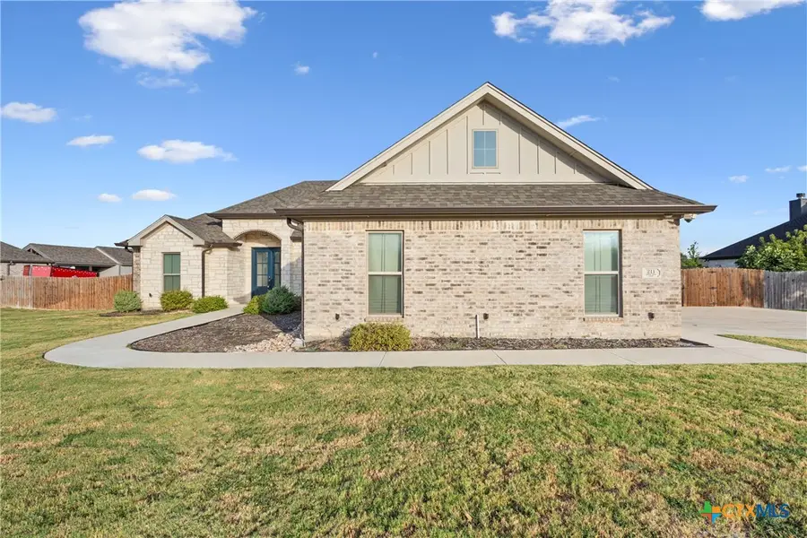 211 Sand Flat Lane, Temple, TX 76502 - #2