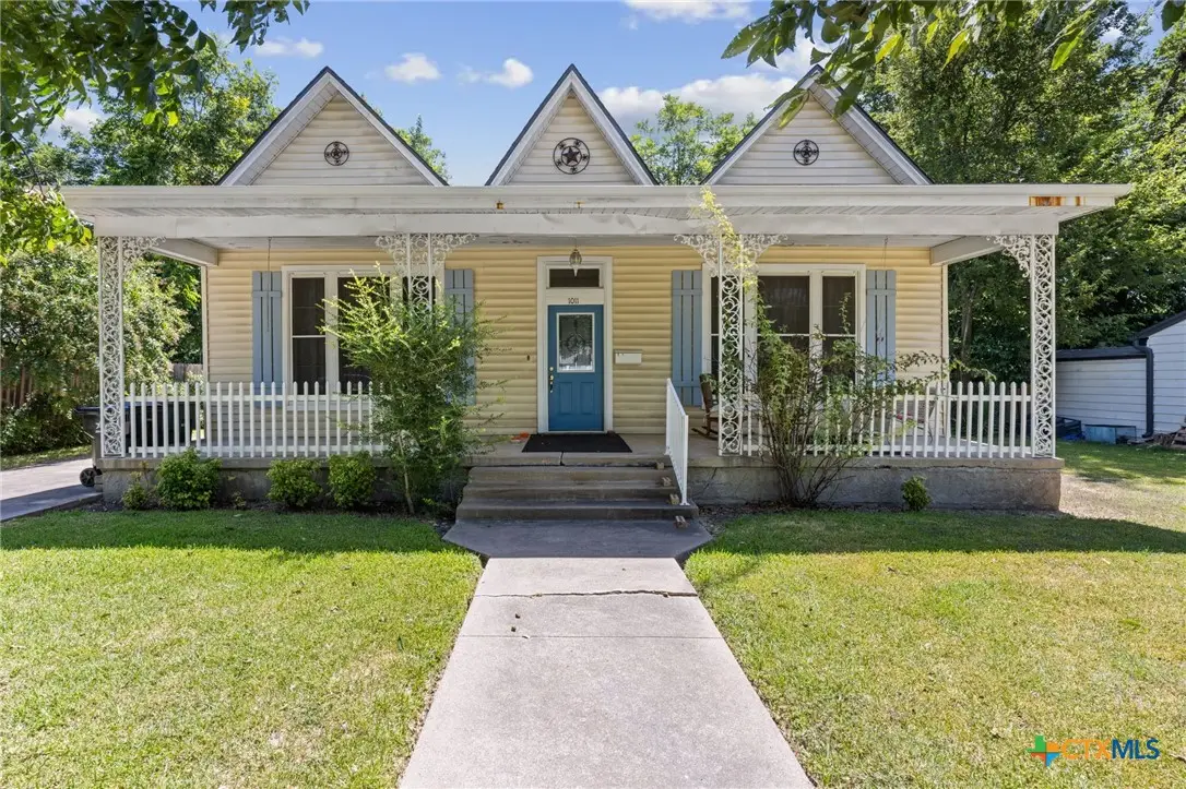 1011 N 15th Street, Temple, TX 76501 - #1