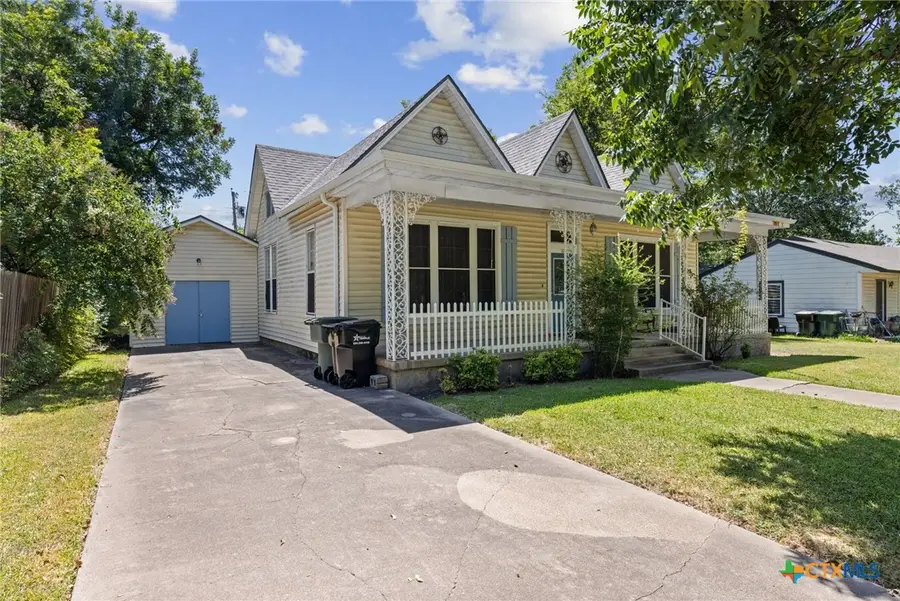 1011 N 15th Street, Temple, TX 76501 - #2