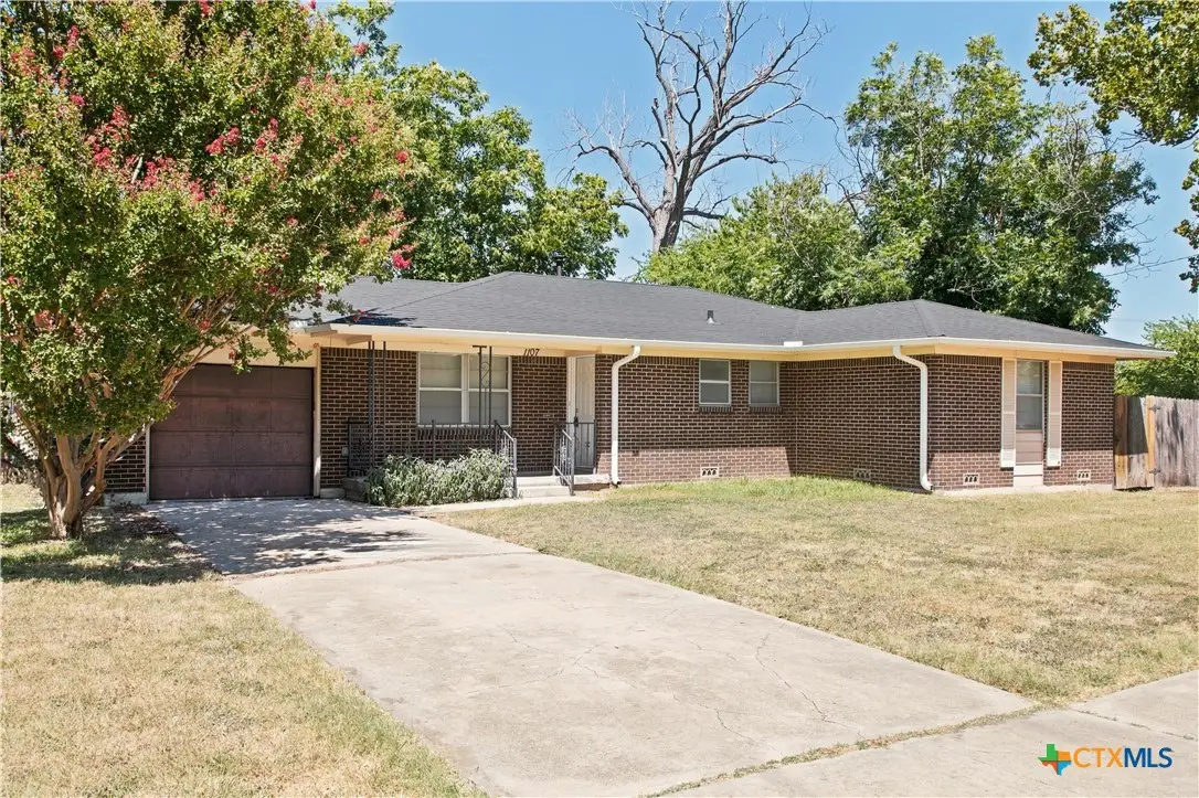 1107 E Robertson Avenue, Copperas Cove, TX 76522 - #1
