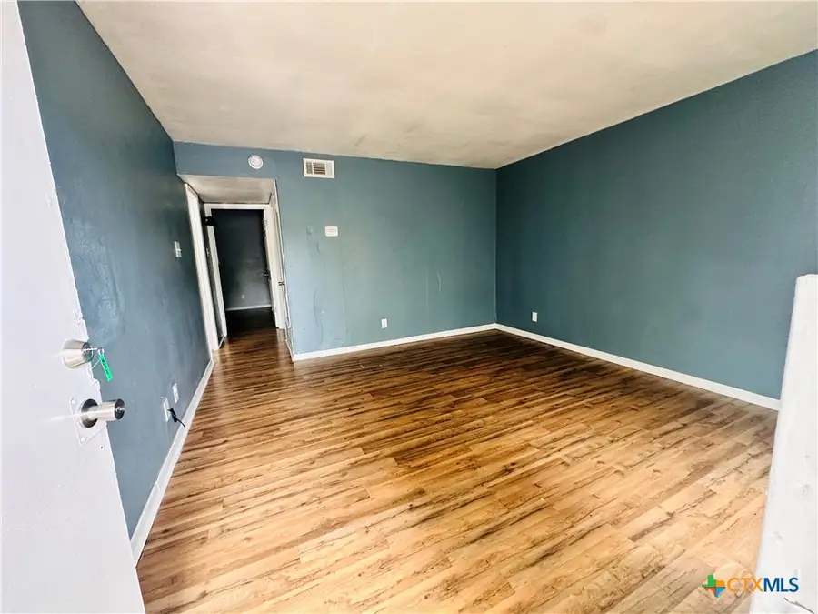 407 W Avenue E, Killeen, TX 76541 - #2