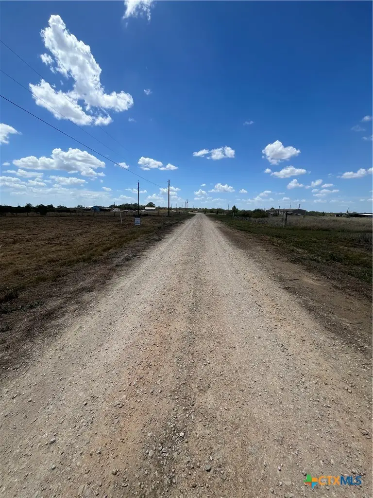 275 Cannon North Drive, Gonzales, TX 78629 - #3