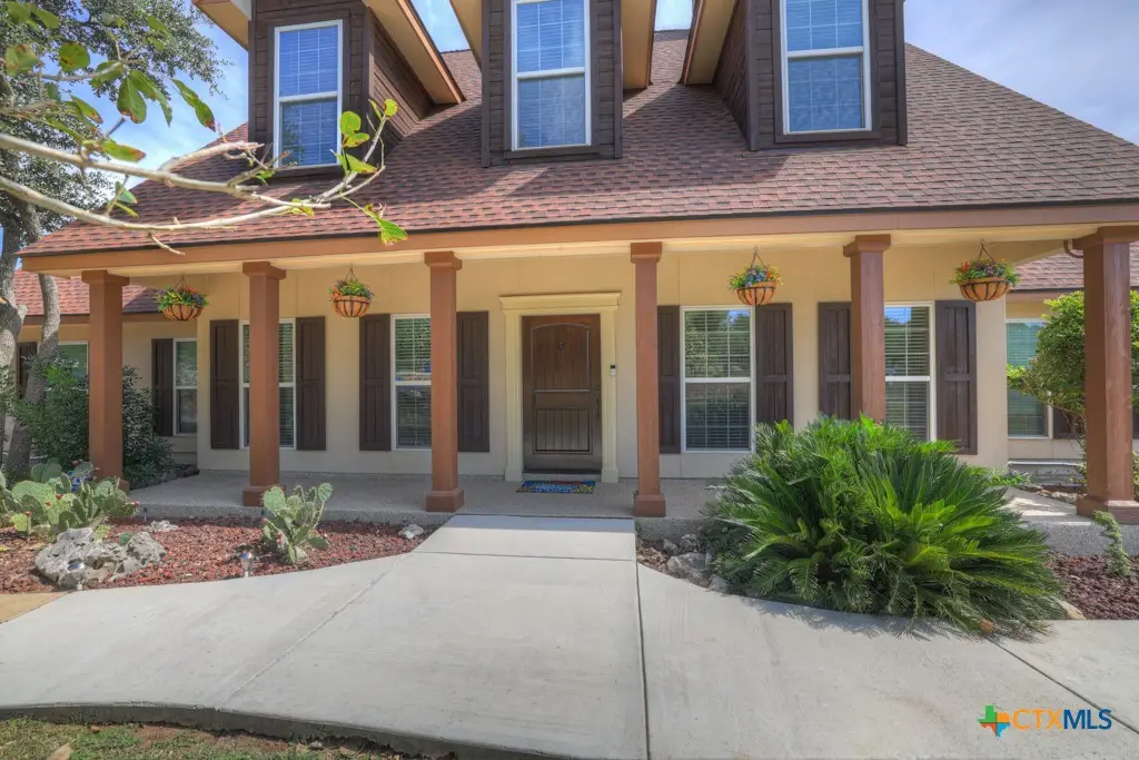 204 Falling Hills, New Braunfels, TX 78132 - #1