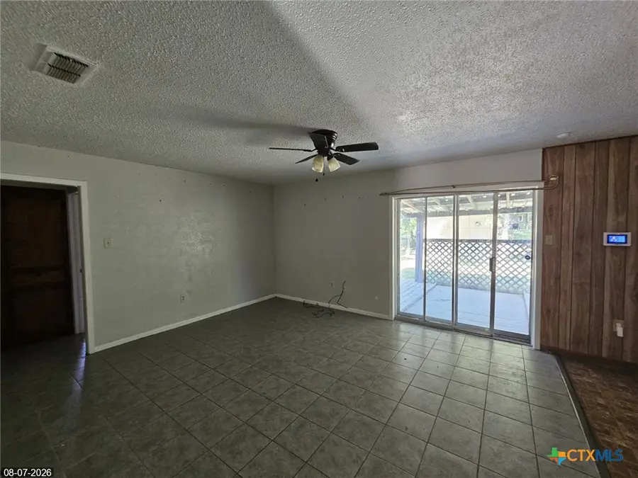 1901 Dennis Street, Copperas Cove, TX 76522 - #3