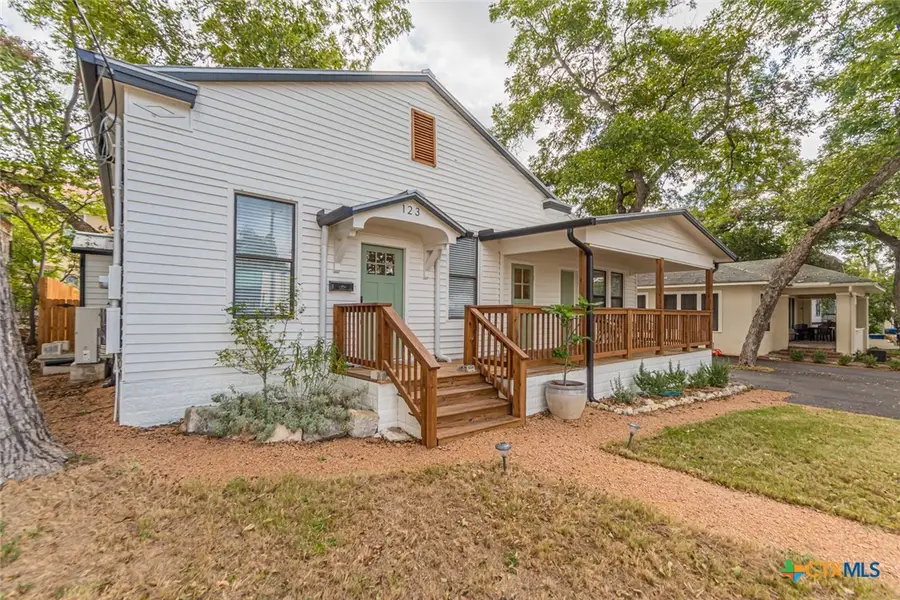 123 S Academy Avenue, New Braunfels, TX 78130 - #2