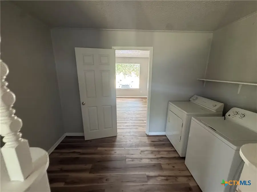 207 W Voelter Avenue, Killeen, TX 76541 - #3
