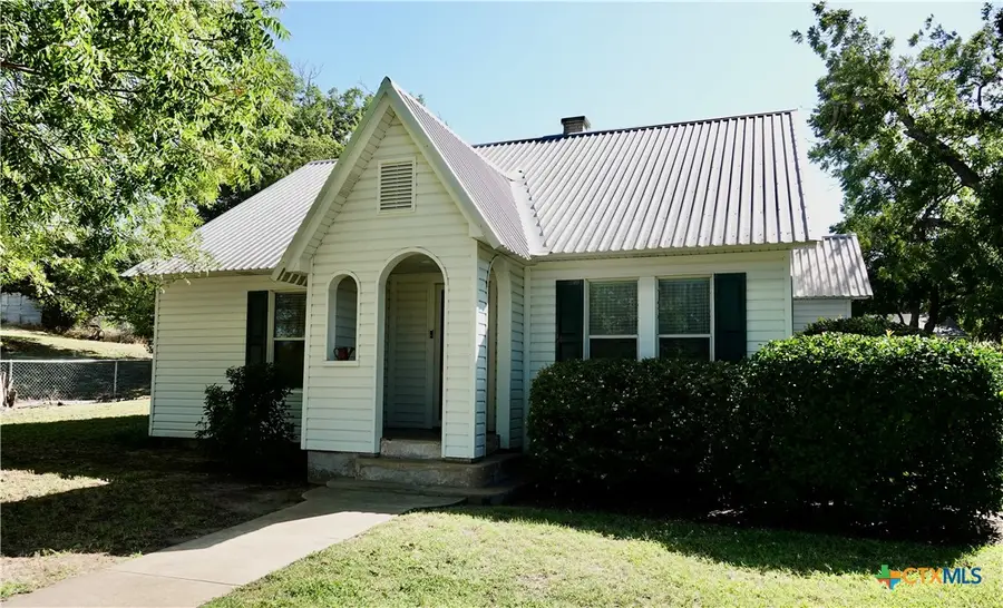 1108 Reilley, Goldthwaite, TX 76844 - #2